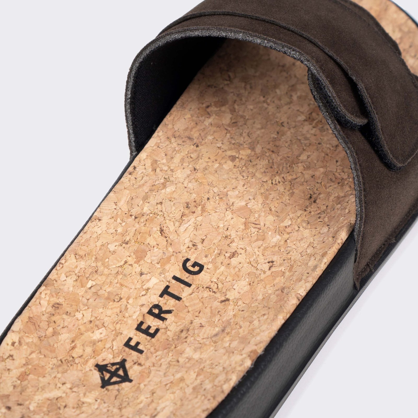 Fertig - Timber Hazel Sandal Slide - Sendal Slipper Corak Kayu Coklat Simple Praktis Pria Wanita - Image 4